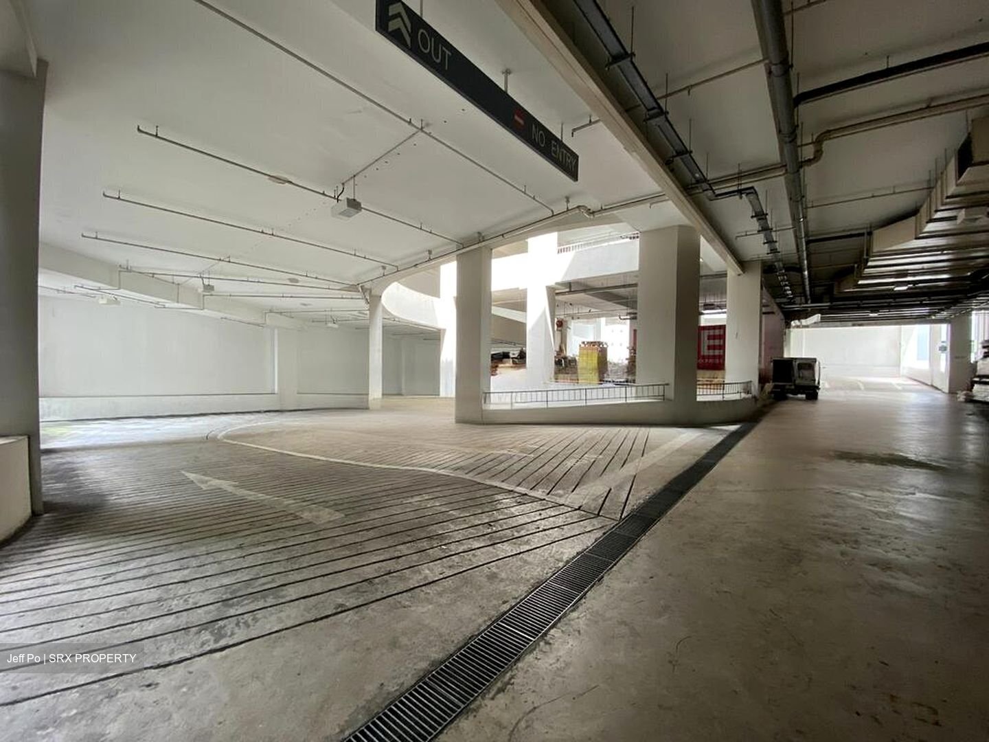 8B @ Admiralty (D27), Factory #457273251
